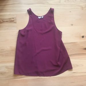 Maroon tank